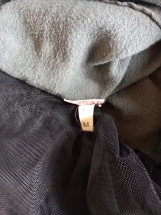 Abito grigio con pizzo nero so