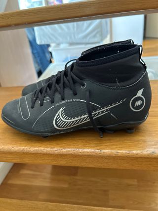Botas de fútbol Nike niño negras Talla 38,5