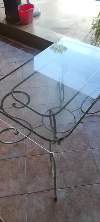 Mesa de forja con cristal