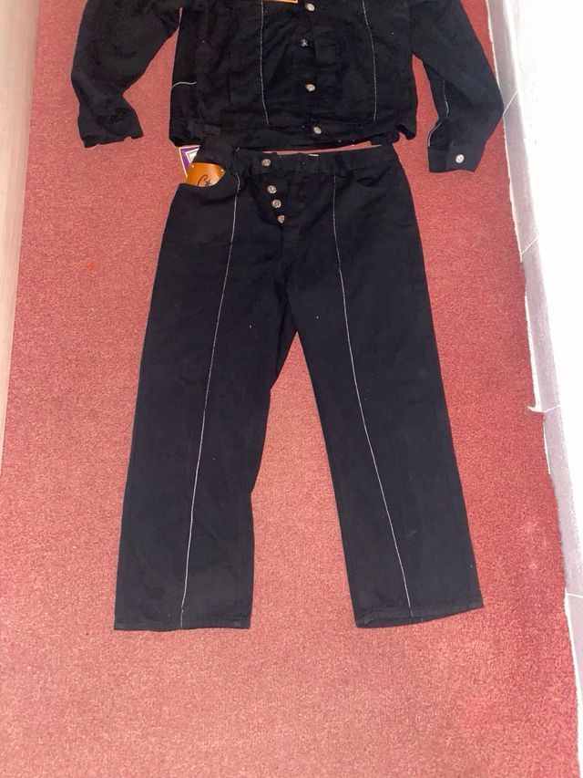 Conjunto Corteiz Negro “precio negociable”