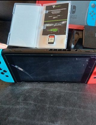 Nintendo Switch + FC25 + Accessori