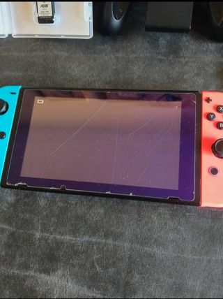 Nintendo Switch + FC25 + Accessori