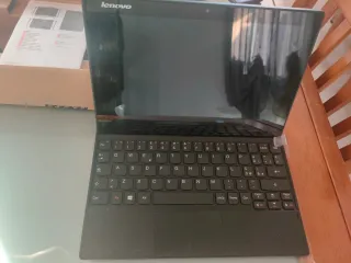 Lenovo MIIX 3 Tablet PC