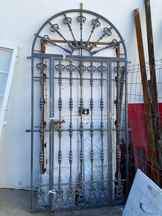 Cerradura antigua hierro macizo 1880