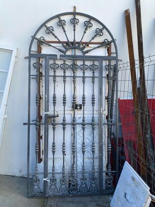 Cerradura antigua hierro macizo 1880