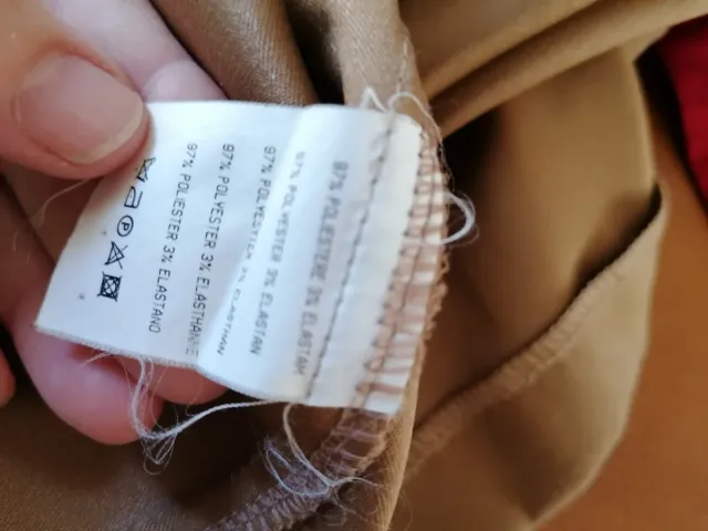 Gonna lunga beige con spacco