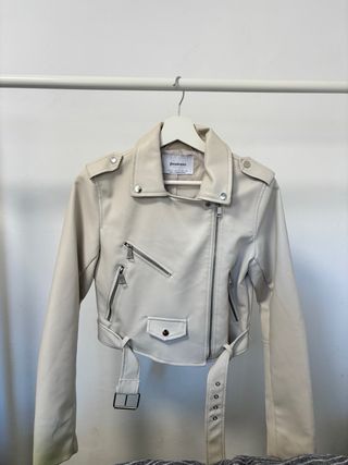 Chaqueta Stradivarius Cuero Sintético Beige S