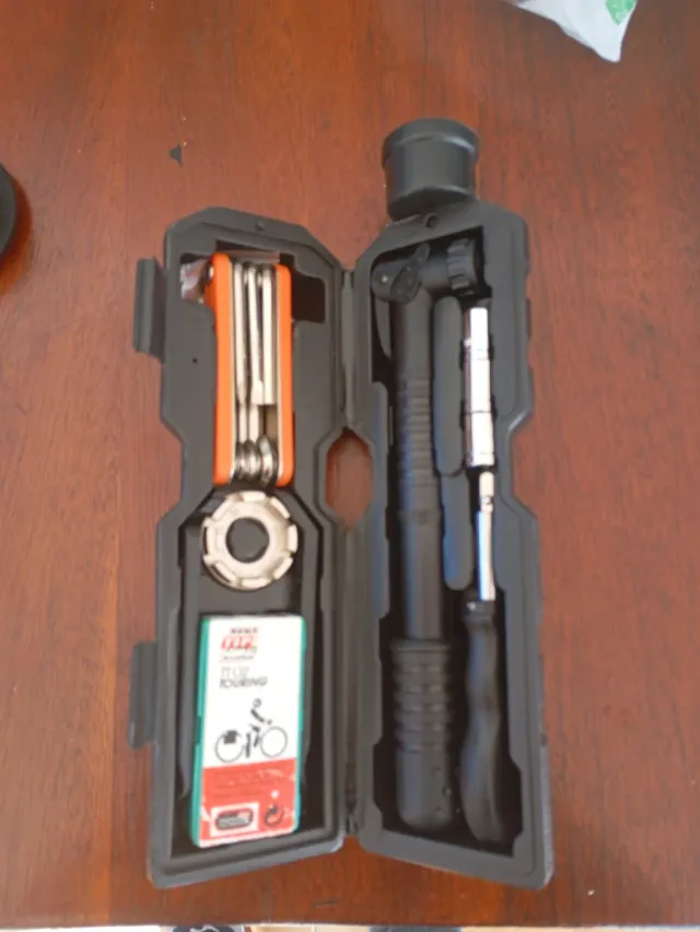 Kit Reparación Bicicleta Botella