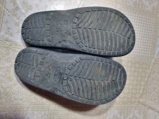 Chanclas Crocs Clásicas Azul Marino