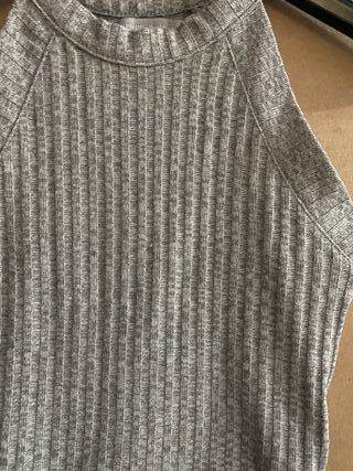 Top Bershka gris talla S
