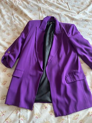 Americana Zara Morado Manga Remangada