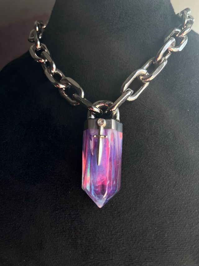 Collar cadena gruesa con colgante resina