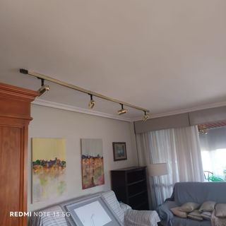 Puertas de casa y lámpara 4 focos