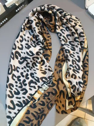 Foulard donna stampa leopardata