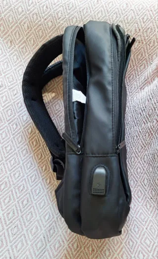 Mochila Paco Martinez Negra con cargador