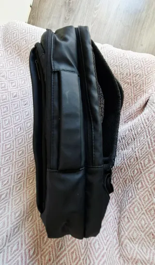 Mochila Paco Martinez Negra con cargador