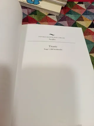 Oxford Bookworms Factfiles: Titanic: Level 1: 4...