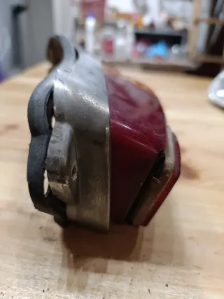 Piloto trasero Seat 600