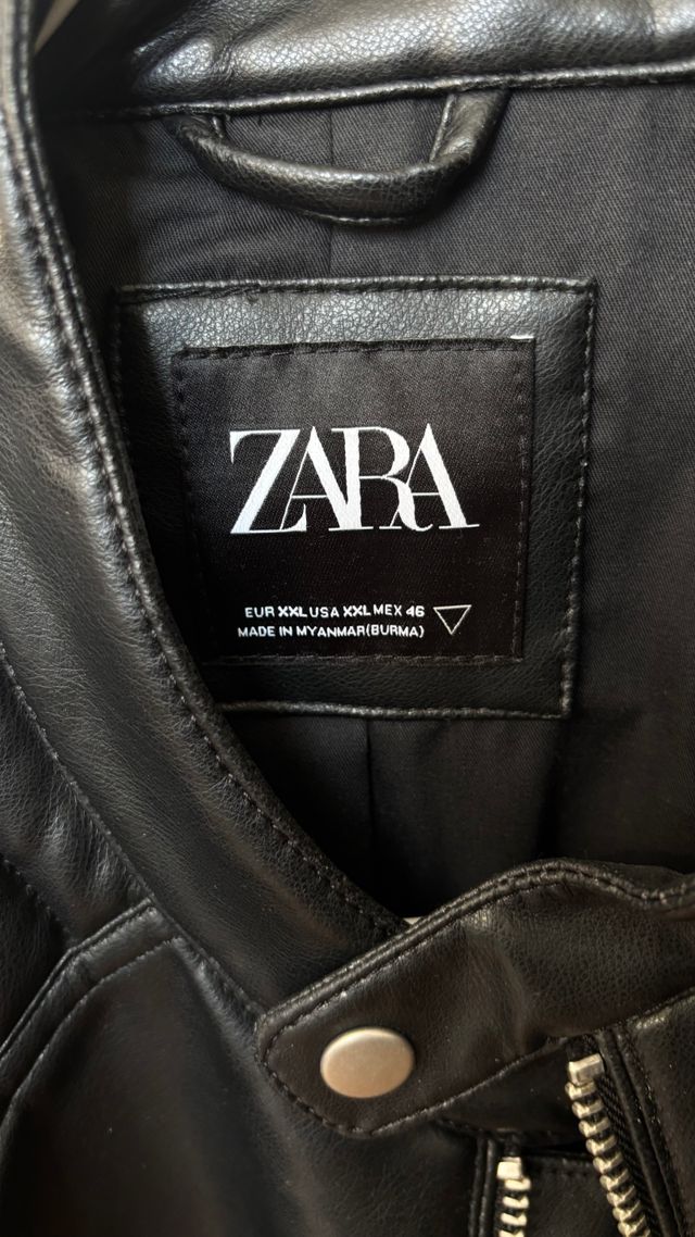 Chaqueta de cuero negra