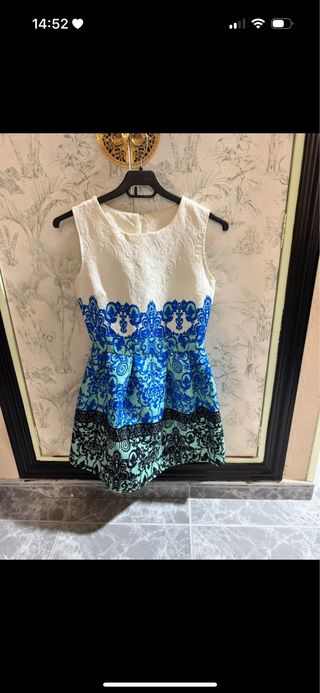 Vestido estampado azul y blanco