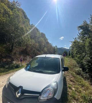 Alquiler de 2 furgonas ,mediana y grande.