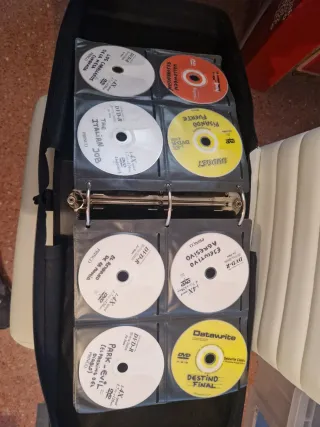 Maleta para discos + 203 dvd