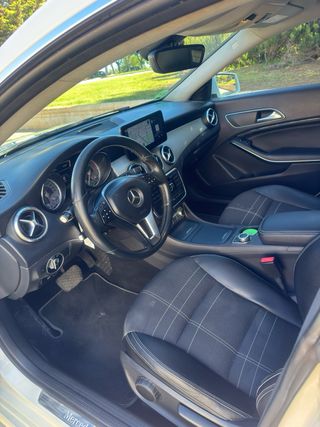 Mercedes-Benz Clase CLA 2015