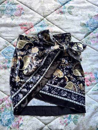 Falda pareo satinada barroca