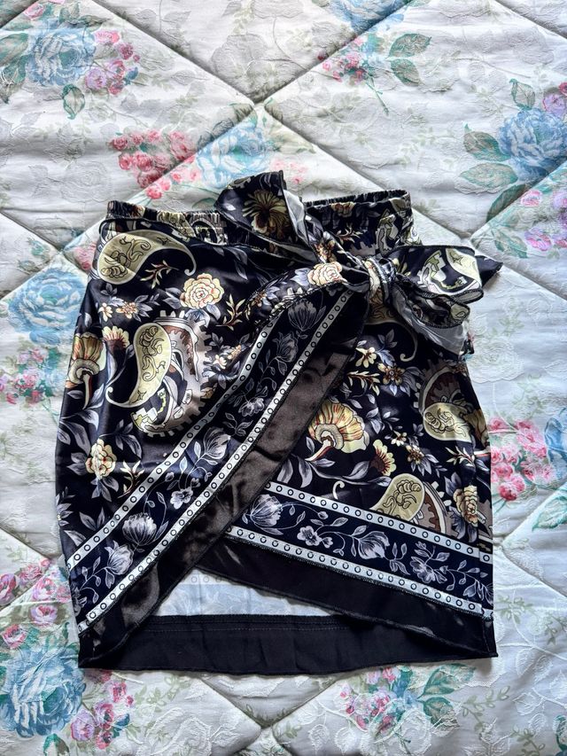 Falda pareo satinada barroca