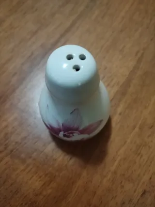 Salino in ceramica dipinta