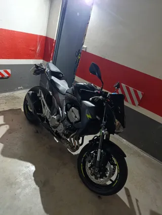 Kawasaki Z800E 2013