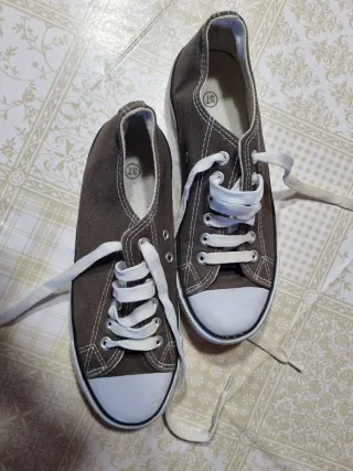 Zapatillas Marrones Talla 37