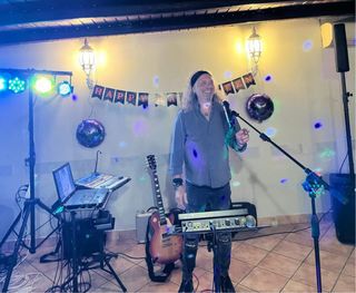 Cantante per Capodanno 3496057837