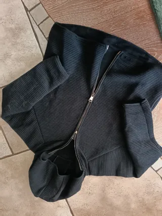 Felpa elegante nera donna con zip