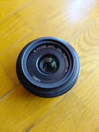 Objetivo Panasonic G 20mm F1.7 ASPH. Con filtro UV