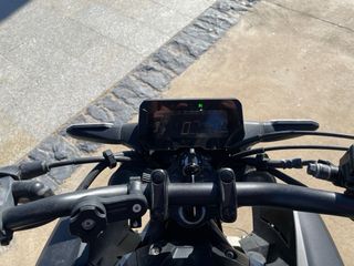 Honda CB125R 2023 - 8.800 km