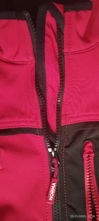 Gilet sportivo Norma rosso e nero