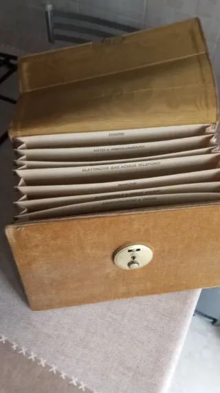 Borsa porta documenti in velluto