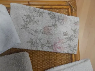 Salviette usate E. 1 l'una