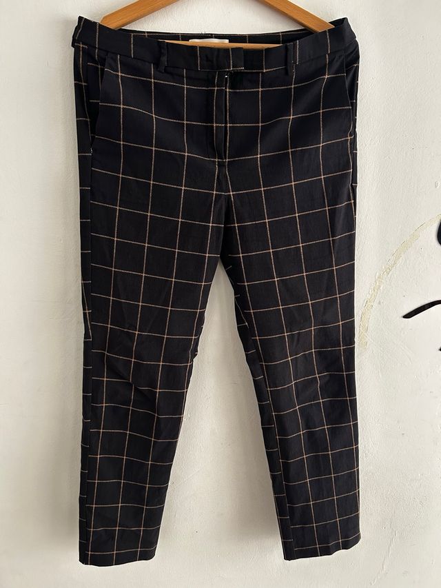 Pantalones de cuadros Mango negros y beige