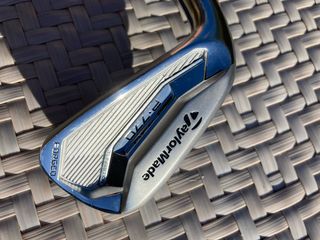 Hierro 7 Iron Palo TaylorMade P790 Forged Zurdo