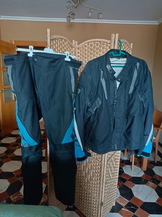 Chaqueta y Pantalón Moto Hombre marca REVIT
