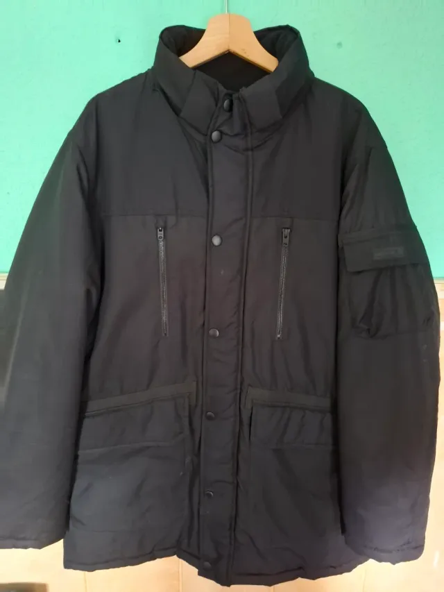 Abrigo DC Negro Talla L Hombre