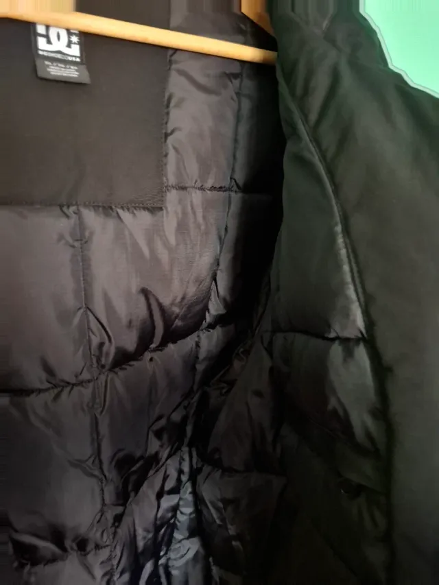 Abrigo DC Negro Talla L Hombre