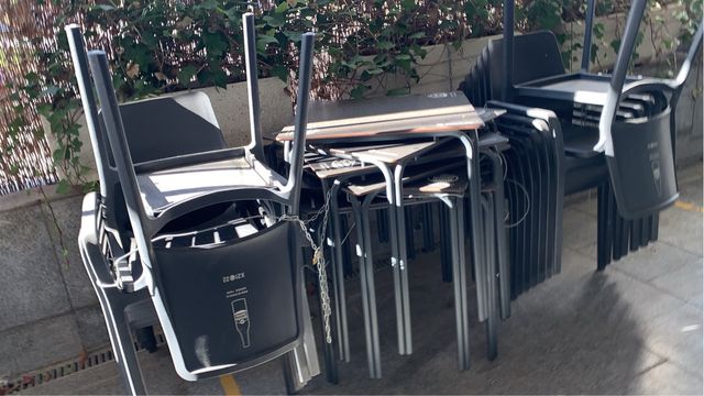 Mesas y Sillas Terraza Estrella Galicia