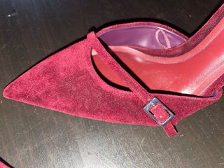 Zapatos de tacón Zara burdeos