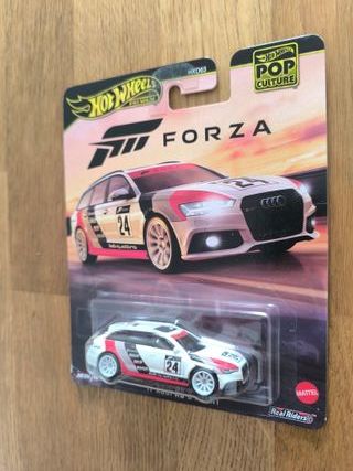 Hot Wheels Premium Forza '17 Audi RS 6 Avant