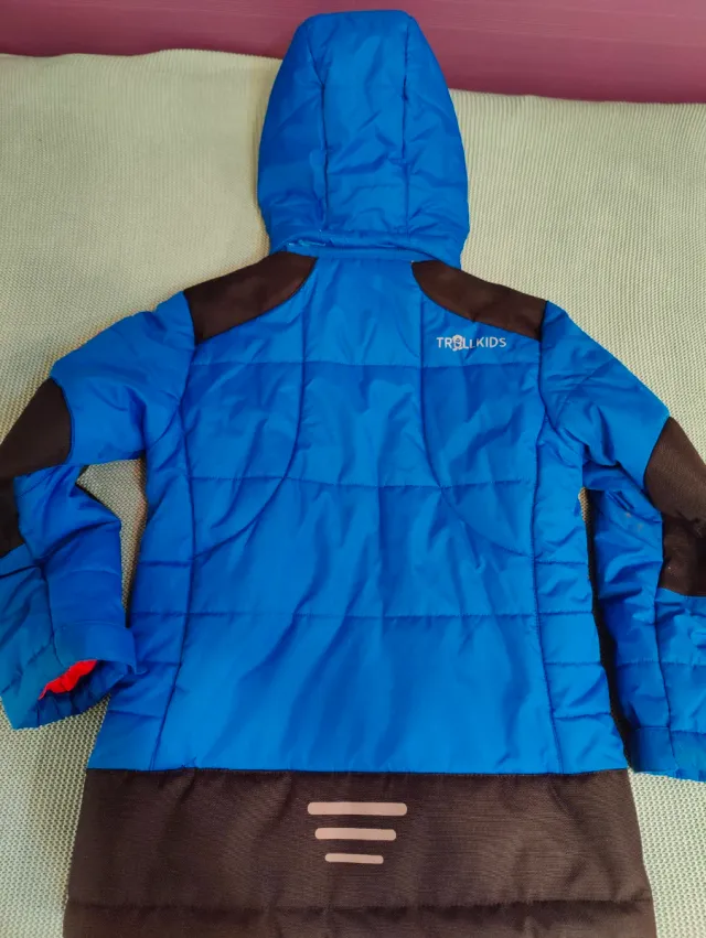 Abrigo infantil azul TROLLKIDS