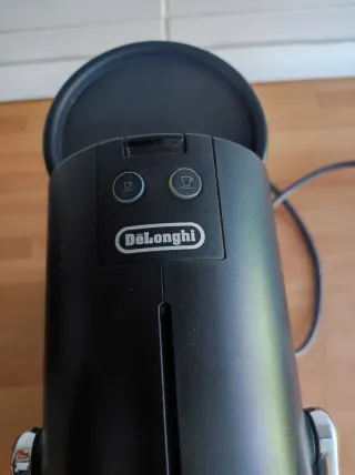 Cafetera Nespresso DeLonghi de cápsulas