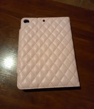 Funda rosa para tablet o iPad